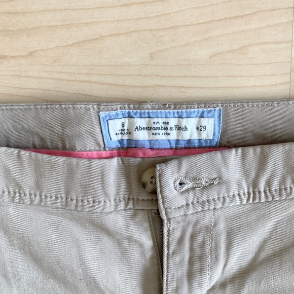 Abercrombie & Fitch Low Rise Creamy Color Shorts - Picture 6 of 10